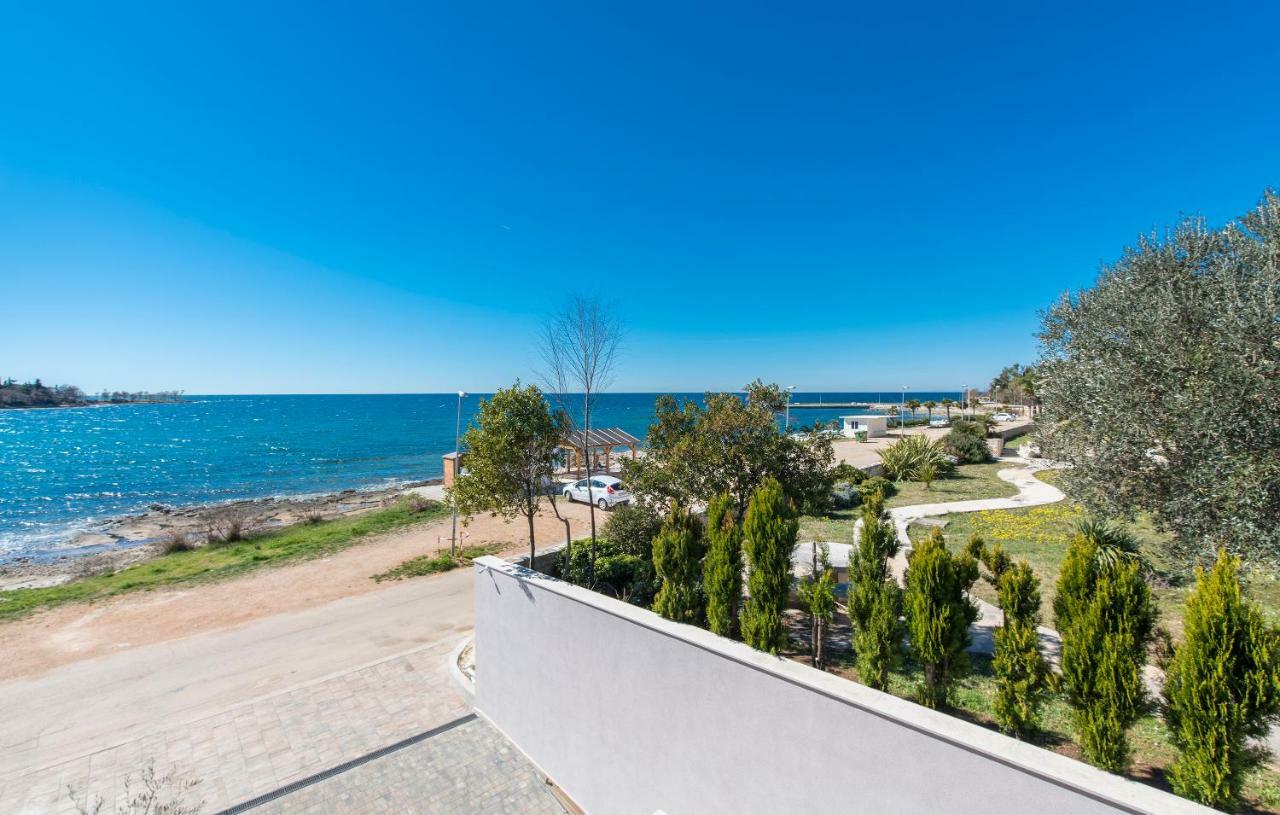 Villa Punta Mulino Lovrečica Exteriör bild